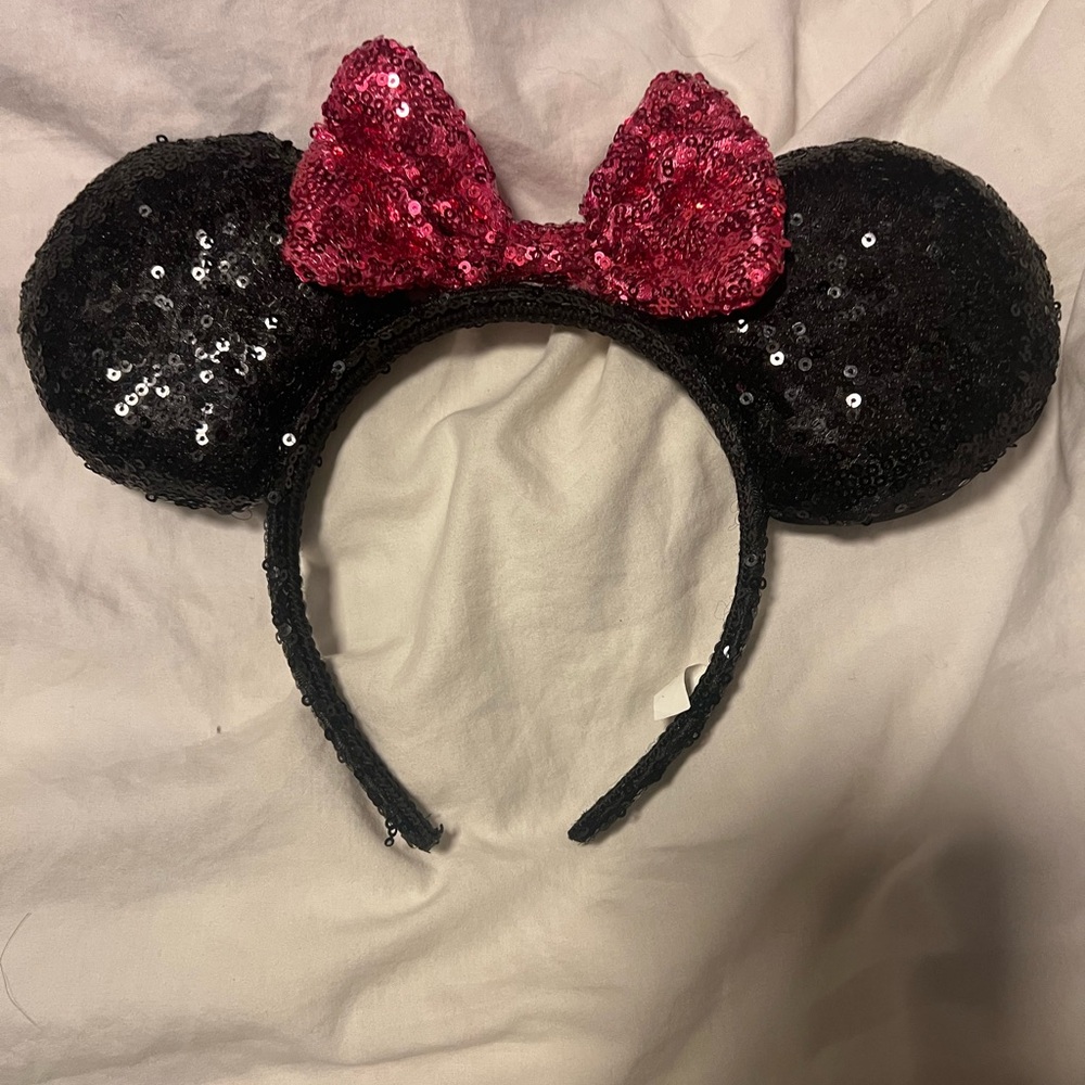 Disney Minnie ears pink and black